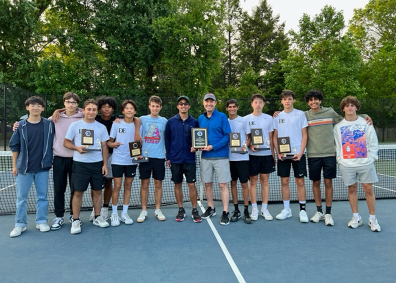 Boys Varsity Tennis | D-E today